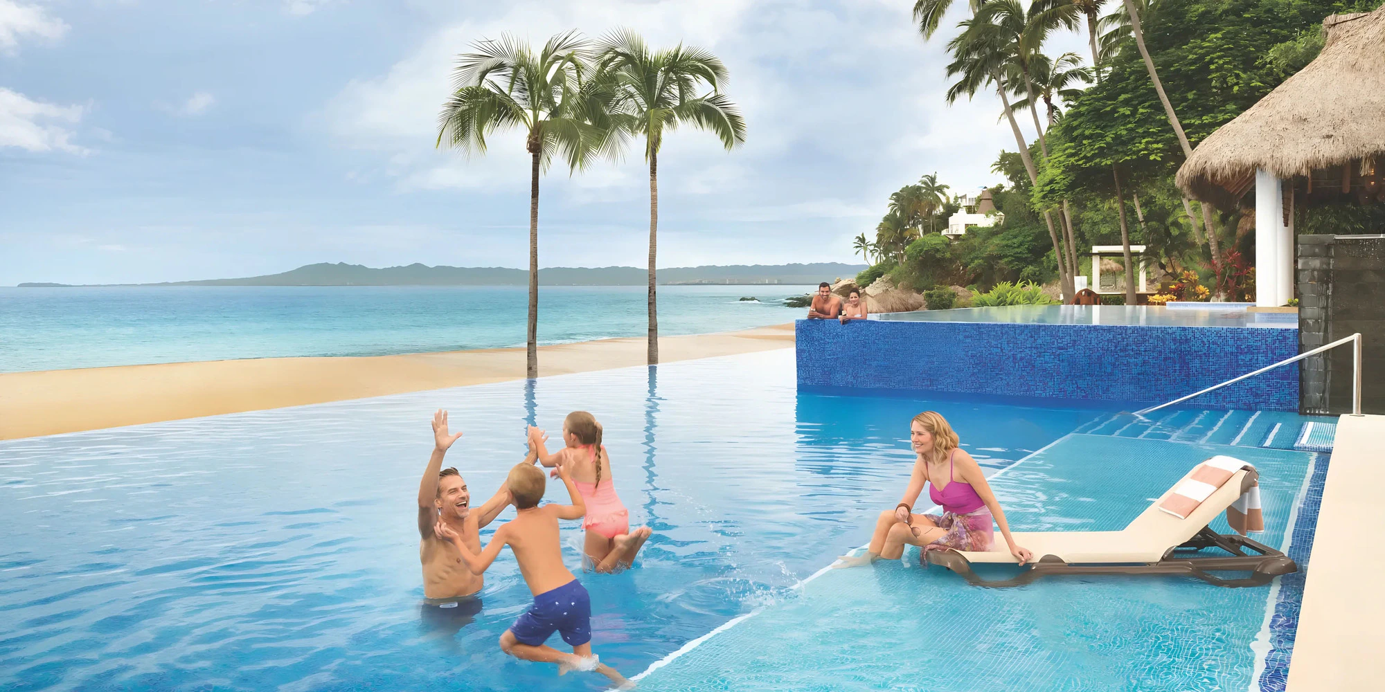 Hyatt Ziva Puerto Vallarta Main Pool Family 2000X1000